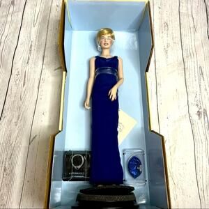 Franklin Mint Princess Diana Princess of Style Doll